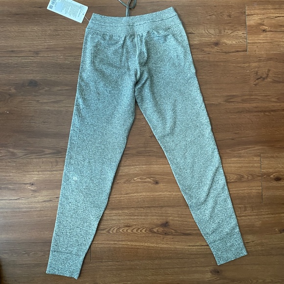 Lululemon Engineered Warmth Jogger - Picture 4 of 5